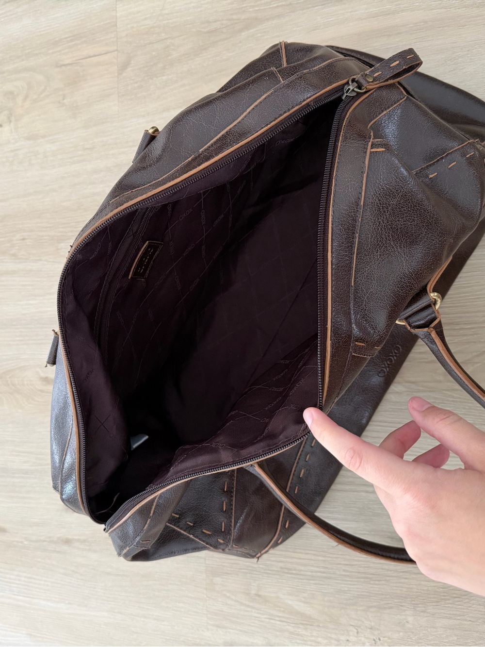 Vintage Brown Faux Leather Bowling Bag Style with Contrast Stitching - Picture 8 of 10